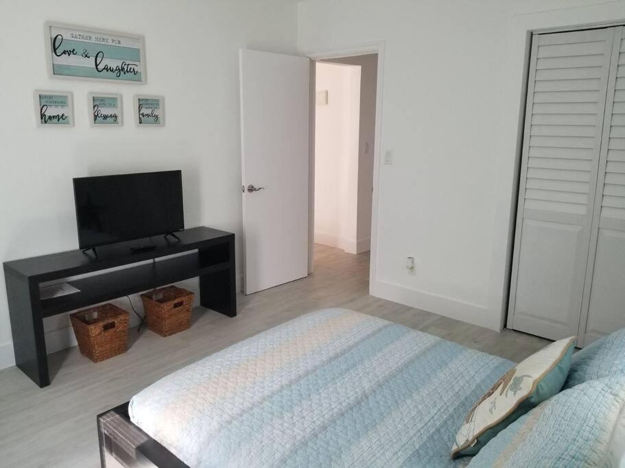 My Lovely Home In Miami 15 Minutes From The Beach Kültér fotó