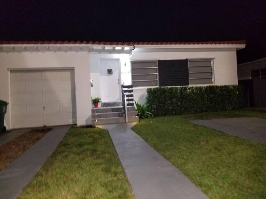 My Lovely Home In Miami 15 Minutes From The Beach Kültér fotó